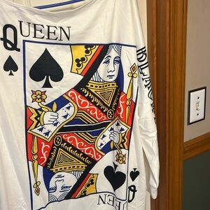 Over sized white “ black queen” shirt